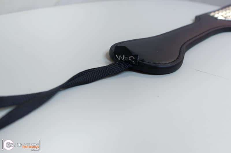 sex-mischief-paddle-erotique