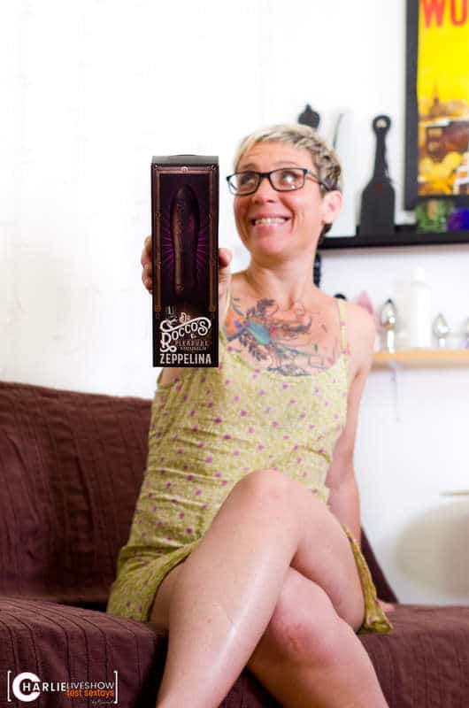 test-du-vibromasseur-zeppelina-au-look-steampunk