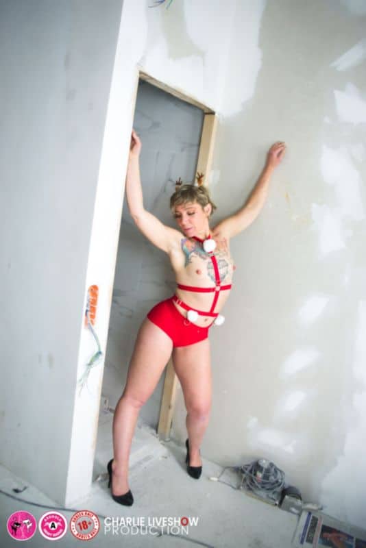tenue-de-noel-erotique-obsessive-shooting